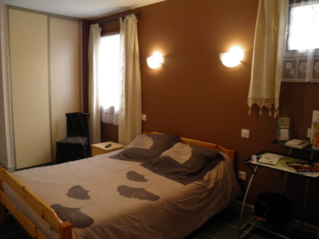 Auberge Des Pyrenees Sainte-Marie-de-Campan Zimmer foto